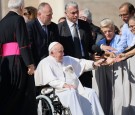 Pope Francis Injured? Here's Why a Group of Medical Specialists Visited Vatican  