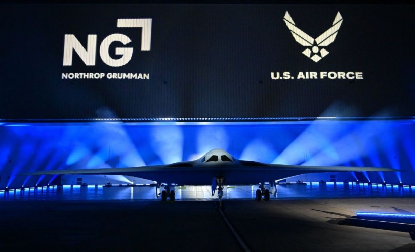 U.S. New Stealth Nuclear Bomber, the B-21 Raider, Unveiled by Pentagon