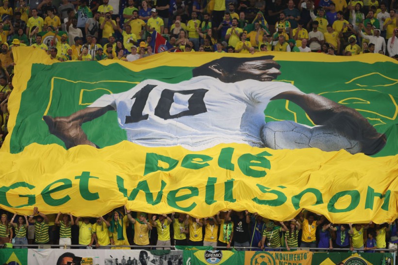 Pele's Cancer Worsening as Brazil Soccer Legend's Heart and Kidneys Are Affected