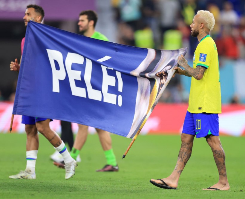 Neymar Shares Tear-Jerking Tribute to Pelé After Brazil Legend Dies
