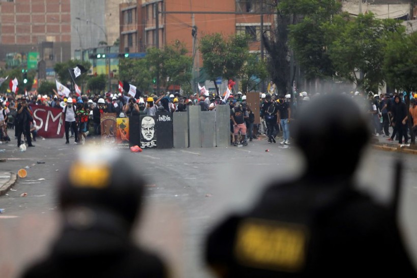 Peru’s Congress Rejects Early Elections Request; Another Protester Dies as Political Tension Continues