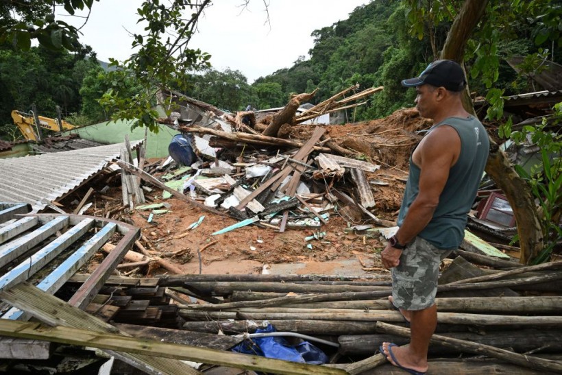 Brazil Floods Leave Hundreds of Cutoff Survivors Struggling for Supplies  