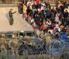  Mexico: Migrant Protest Forces El Paso Bridge to Briefly Close