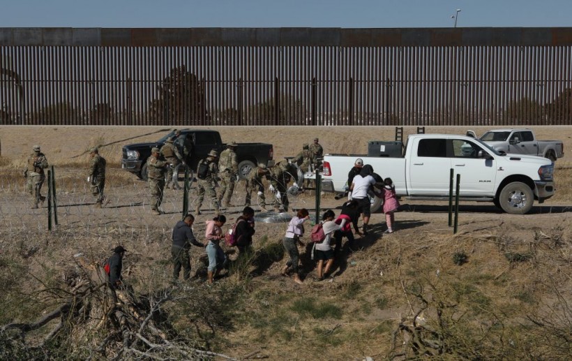 US-Mexico Border: 1,500 Troops Coming Amid Fears of Migrant Surge 