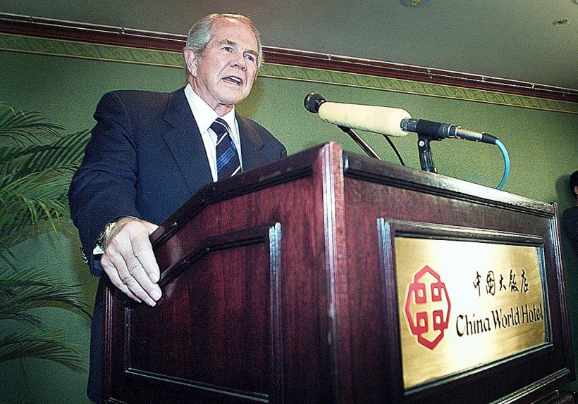 Pat Robertson, Christian Broadcasting Network Founder, Dies at 93  