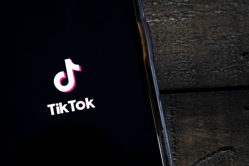 Ohio Bans Plastic Surgeon Who Livestreamed Botched Procedures on TikTok  