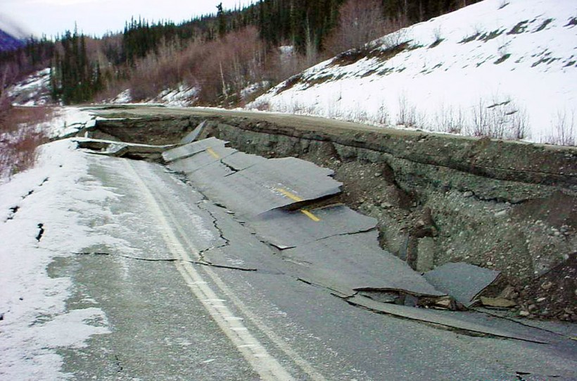 Alaska Earthquake: Magnitude 7.2 Tremor Triggers Short Tsunami Warning  