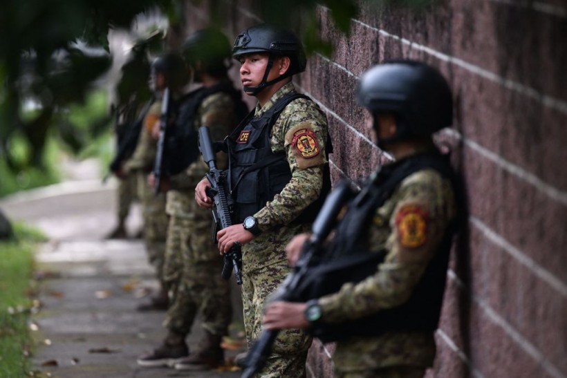 El Salvador Blocks Rural Province, Sends Thousands of Troops and Police To Crackdown Gangs  