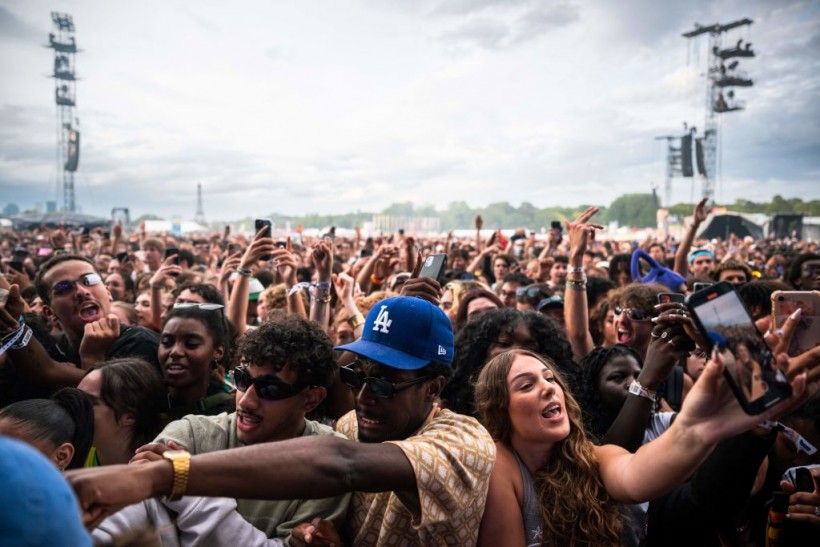 Lollapalooza 2023 Kicks Off in Chicago | What to Expect in the 4-Day Festival