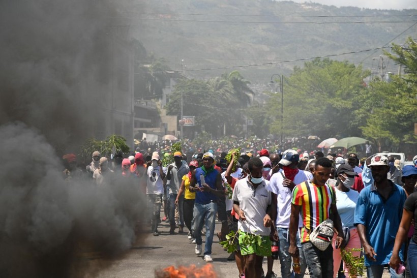 Haiti: Thousands of People Take the Streets Demanding Safety from Violent Gangs  