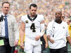 Derek Carr Injury: Saints' QB Suffers Right Shoulder Injury During Packers Game 