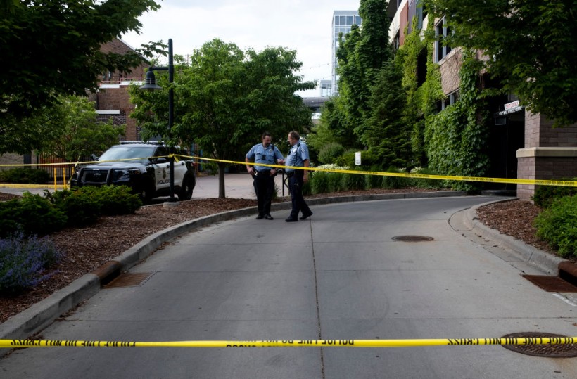 Minnesota Man Kills 2, Injures 1 in Murder-Suicide Allegedly Caused by Hallucinogenic Drugs 