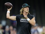 Trevor Lawrence Starts for Jaguars vs Saints Despite Knee Injury