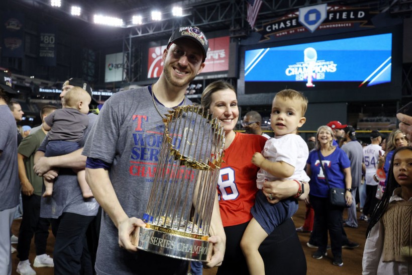 Texas Rangers Defeat Arizona Diamondbacks To Win MLB World Series; Corey Seager Named MVP