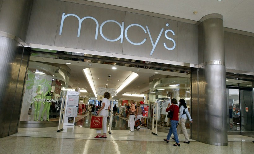 Chicago: Police Warns of Uptick in Migrant Criminal Activity After Macy's Robbery  