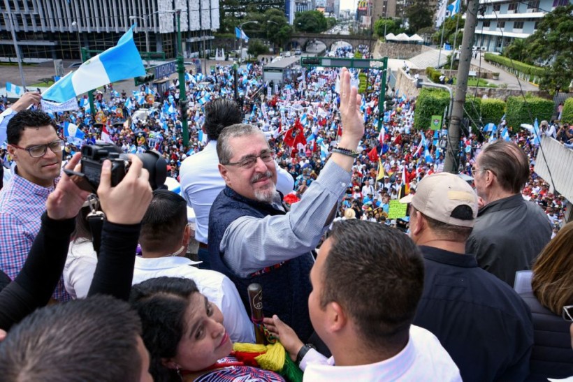Guatemala: President-Elect Bernardo Arevalo's Seed Movement Party Suspended; US Sanctions Guatemalan Officials 