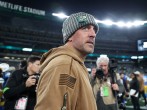 Aaron Rodgers Injury Update: Jets Star QB Walks Briskly 8 Weeks After Surgery