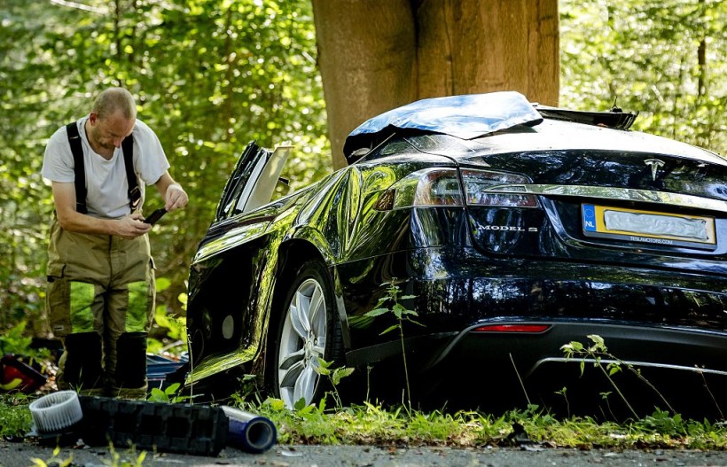 Tesla Recalls Over 2 Million Vehicles After Deadly Autopilot Crashes