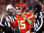 Patrick Mahomes Helmet Shatters During Freezing Game Against Dolphins 