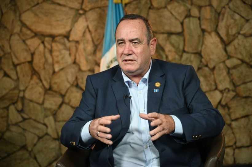Former Guatemala President Alejandro Giammatei Barred From Entering US Just 3 Days After Leaving Office