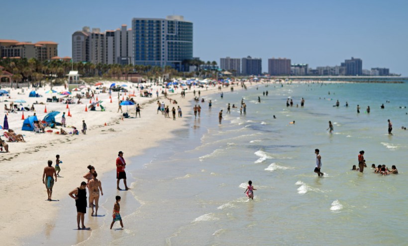 Florida Teen Arrested After Pulling Out Gun on Beach 