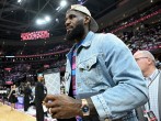 LeBron James Courtside Appearance During Cavaliers Game Makes Fans Crazy 