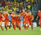 Netherlands defeats Costa Rica in the 2014 World Cup