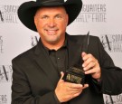 Garth Brooks attends the Songwriters Hall of Fame 42nd Annual Induction and Awards at The New York Marriott Marquis Hotel