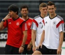  Germany not expecting any more Argentine gifts 