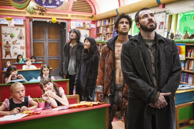 Chris Evans' "Snowpiercer" Gives Moviegoers a Thought-Provoking Thrillride