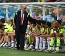 What can Vicente del Bosque do help Spain step up its game in coming months?