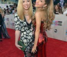 Jennette McCurdy and Ariana Grande