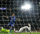 Klaas-Jan Huntelaar made life impossible for Real Madrid with two goals in a 4-3 win for Schalke. However, his side did not qualify for the Champions League quarterfinals. 