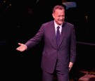  Tom Hanks perform good deeds