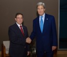 Secretary Kerry Shakes Hands With Cuban Foreign Minister Rodriguez At Summit of Americas in Panama