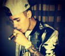 Justin Beiber smoking Cubans