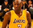 Pro-basketball player Lamar Odom's home has been burglarized for $ 250,000 in jewelry