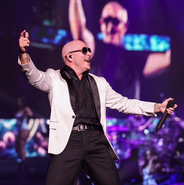 Pitbull-New-Years-Revolution