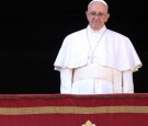 Pope Francis Delivers His Urbi Et Orbi Blessing